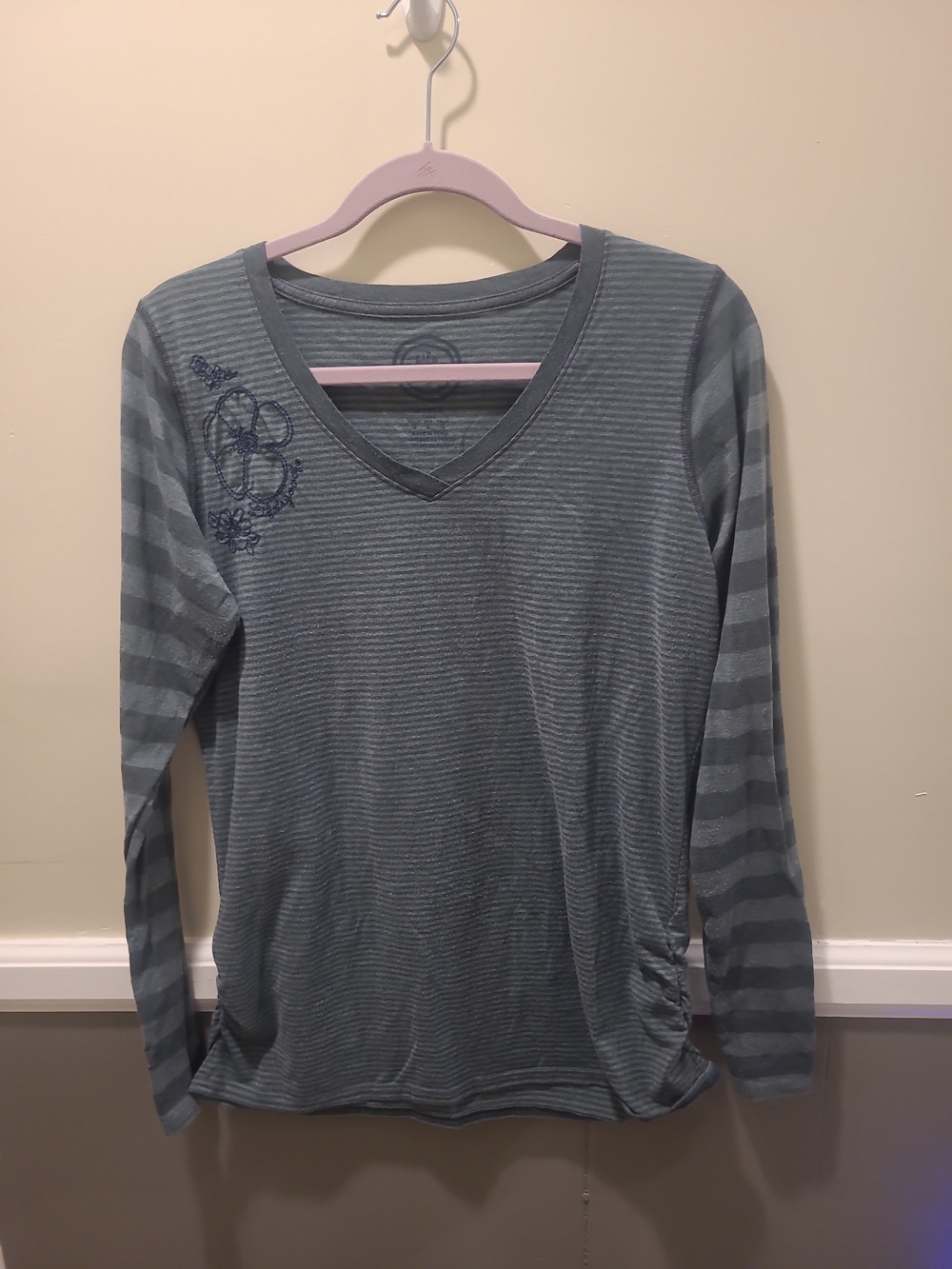 Life is Good Shirt Womens Large Green Striped Floral Ruched Sides Long Sleeve